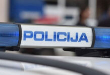 Trojne prometne nesreče v Krškem: Motorist, kolesarka in vozilo s ceste