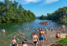 Herojski kopalci na Kolpi rešujejo življenje pred gasilci