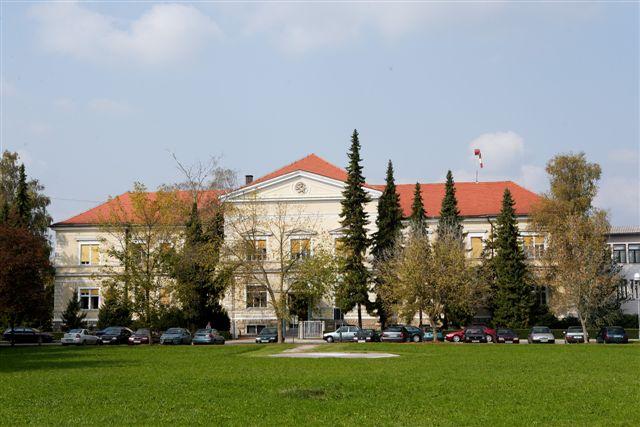 Splosna-bolnisnica-brezice