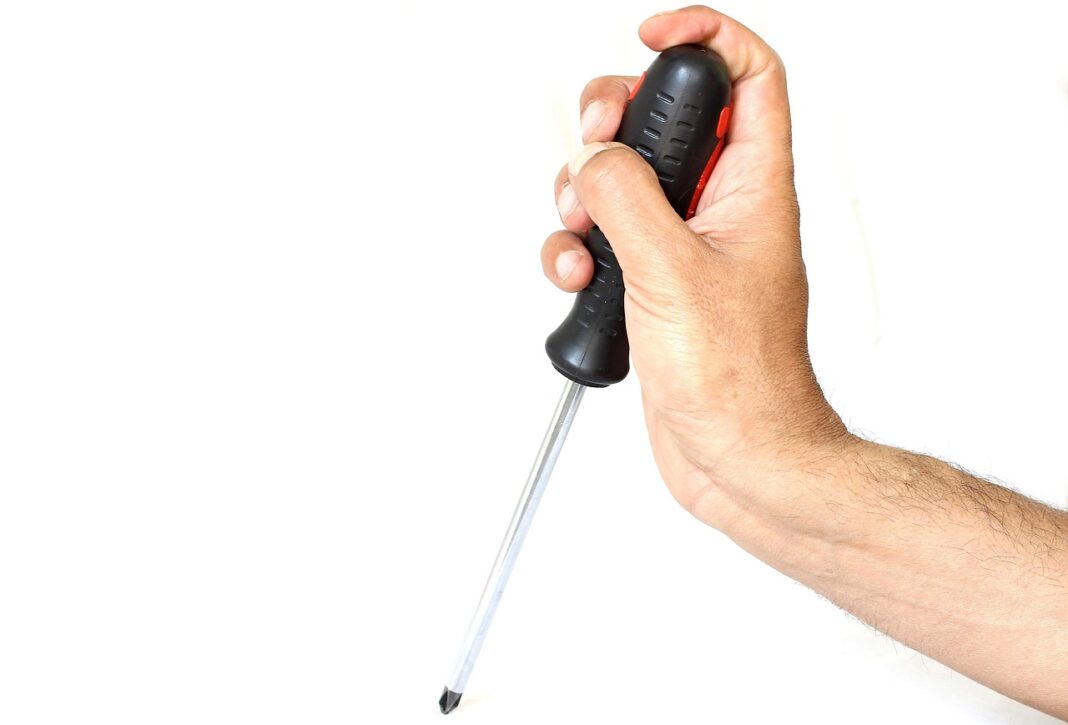 working-with-screwdriver