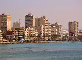 Eskalacija v Libanonu: Izraelski napadi in iranski odziv