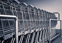 Edina trgovina odprta na Dolenjskem med prazniki: Market pri Sebastjanu