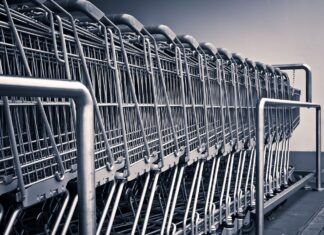 Edina trgovina odprta na Dolenjskem med prazniki: Market pri Sebastjanu