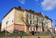 Zlati maturanti iz Novega mesta blestijo na mednarodni maturi