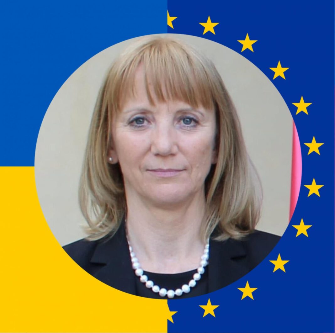 Tanja Strniša, stran fb