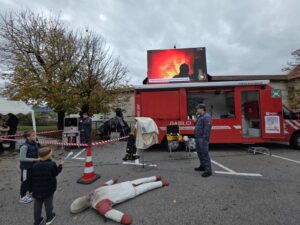 gasilci dan odprtih vrat 3