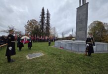 Na Cviblju poklon žrtvam vojne: Župan je poudaril, da mir in svoboda nista samoumevna #foto