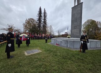 Na Cviblju poklon žrtvam vojne: Župan je poudaril, da mir in svoboda nista samoumevna #foto